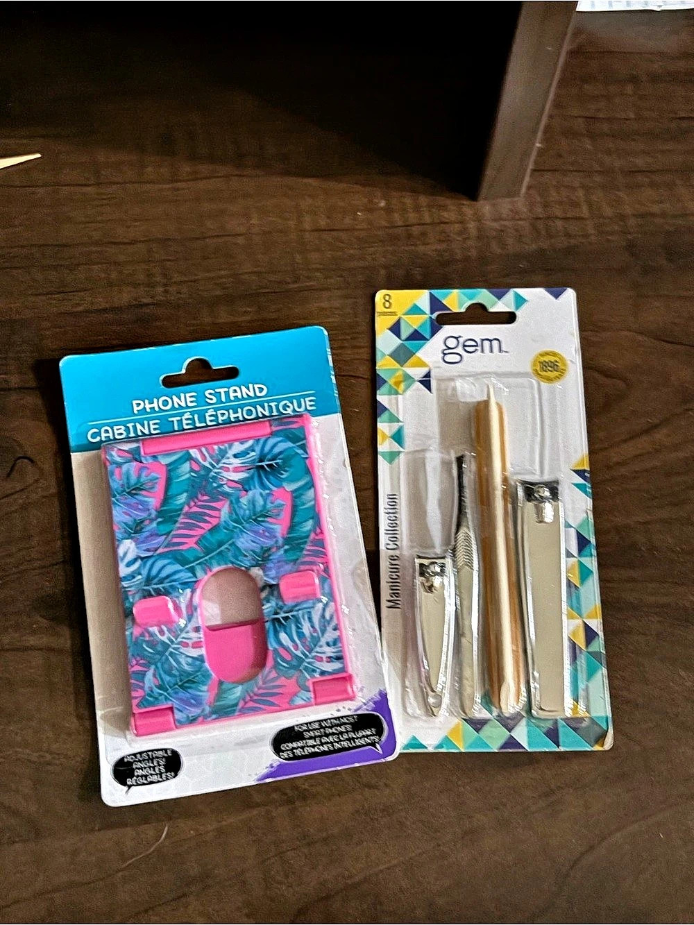 Gem Manicure Collection Kit Makeup Brush Set & Phone Stand